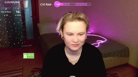 chloue and Gretta online show from 01.04.25