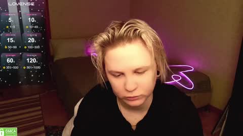 chloue and Gretta online show from 01.05.25