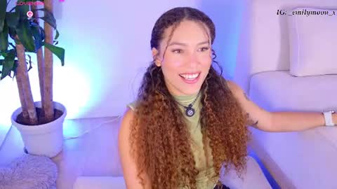 Snapshot of _emilymoon_x chatting on 06.12.26 Emi online show from 06.12.26