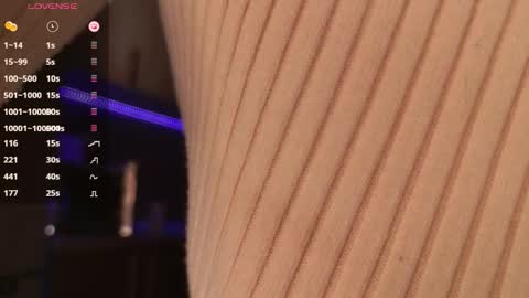 Snapshot of _esmeraldiyaa_ chatting on 11.08.25 _esmeraldiyaa_ online show from 11.08.25