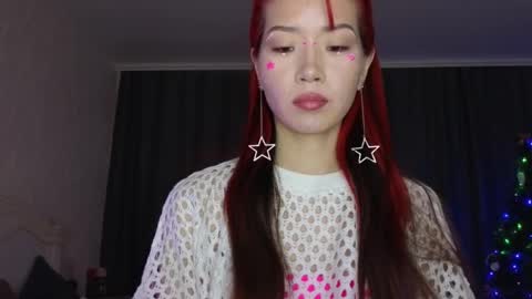 Snapshot of _eve____ chatting on 12.18.24 EveEva online show from 12.18.24