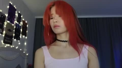 Snapshot of _eve____ chatting on 12.31.24 EveEva online show from 12.31.24