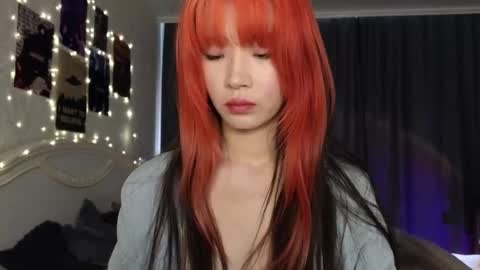 Snapshot of _eve____ chatting on 02.18.25 EveEva online show from 02.18.25