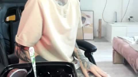 Alis online show from 09.19.25