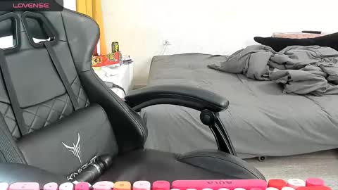 Alis online show from 10.14.25