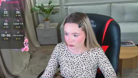 Snapshot of _florence_wayne chatting on 12.02.24 Florence online show from 12.02.24