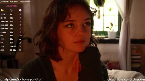 Snapshot of _freckles chatting on 12.18.24 Jacqui Queen goddess motorcycle mozzarella Jaq next livestream see bio online show from 12.18.24