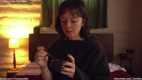 Snapshot of _freckles chatting on 01.20.25 Jacqui Queen goddess motorcycle mozzarella Jaq next livestream see bio online show from 01.20.25