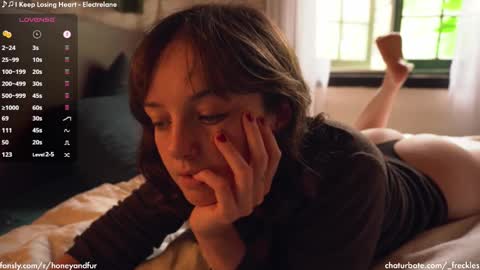 Snapshot of _freckles chatting on 01.24.25 Jacqui Queen goddess motorcycle mozzarella Jaq next livestream see bio online show from 01.24.25