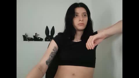 Mia-foster online show from 02.24.25