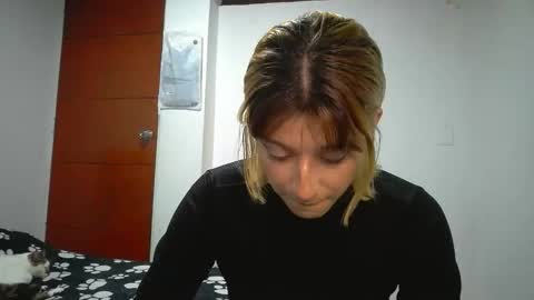 Mia-foster online show from 05.04.26