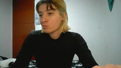 Mia-foster online show from 05.05.26
