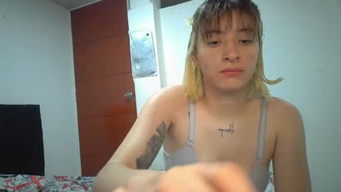 Mia-foster online show from 05.11.26