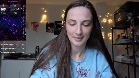 Snapshot of _goddessaurora chatting on 10.09.25 Goddess Aurora online show from 10.09.25