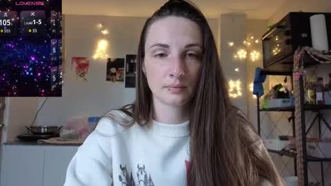 Snapshot of _goddessaurora chatting on 10.27.25 Goddess Aurora online show from 10.27.25