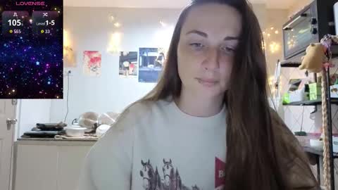 Snapshot of _goddessaurora chatting on 11.02.25 Goddess Aurora online show from 11.02.25