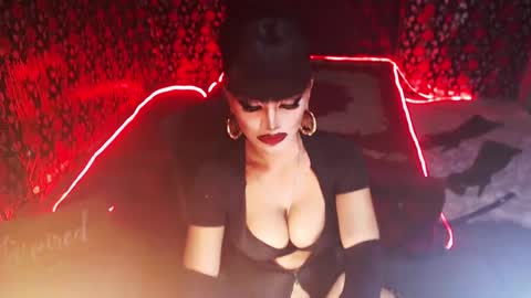 Snapshot of _hailyourqueenx chatting on 12.22.24 GoDDess  Chloe online show from 12.22.24