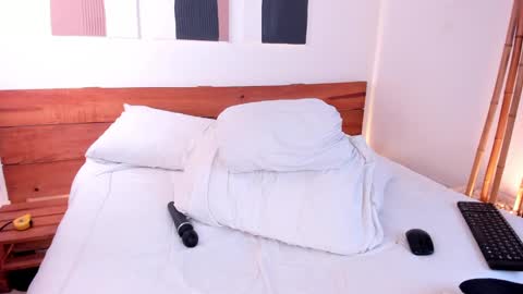 Hanna johnson online show from 01.01.25