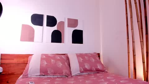 Hanna johnson online show from 01.04.25