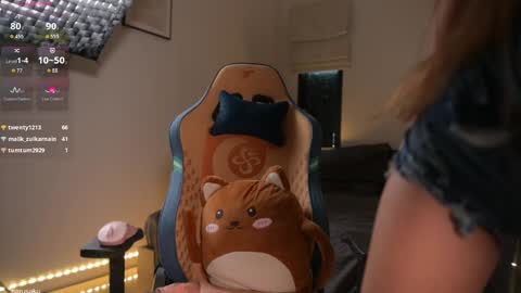 Snapshot of _haruu chatting on 02.28.26 Haru online show from 02.28.26