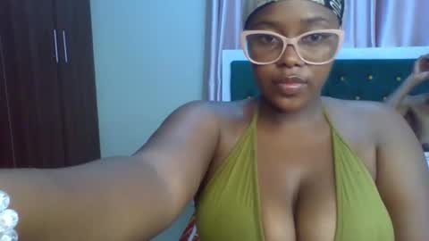 _honey_bloom online show from 02.16.26