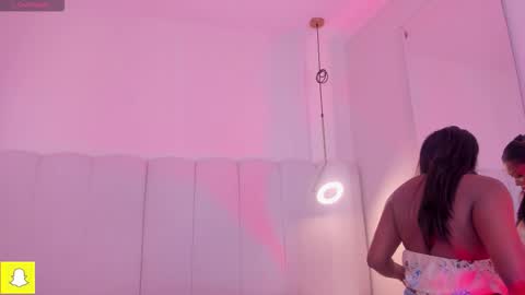 Darlis  online show from 12.04.25