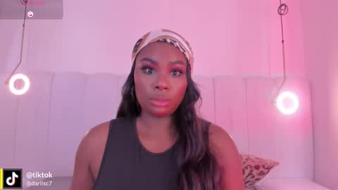 Snapshot of _huge_boobs_ebony chatting on 02.04.26 Darlis online show from 02.04.26