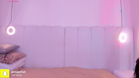 Snapshot of _huge_boobs_ebony chatting on 02.20.26 Darlis online show from 02.20.26