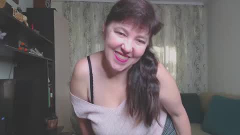 Snapshot of _illusion_ chatting on 09.11.25 Illusion online show from 09.11.25