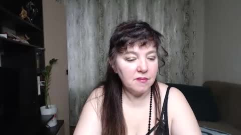 Snapshot of _illusion_ chatting on 02.11.26 Illusion online show from 02.11.26