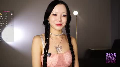 you Mia online show from 08.05.26