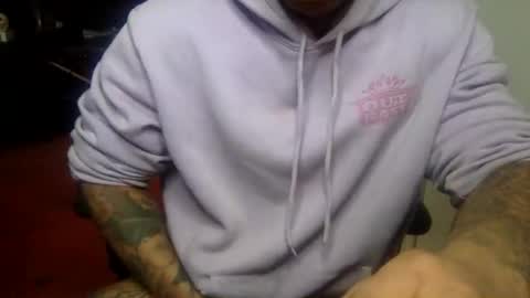 Snapshot of _infamous_ chatting on 01.09.25 Tatted34 aka PimpDaddy SlickDick online show from 01.09.25