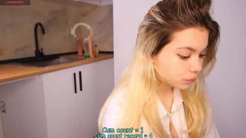 Snapshot of _iowaa_ chatting on 01.18.26 Maria online show from 01.18.26