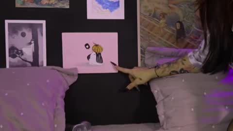 Snapshot of _irene97 chatting on 11.28.25 Irene online show from 11.28.25