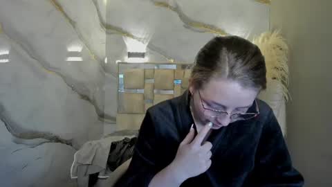 Snapshot of _isaabellaa chatting on 07.28.26 Isa online show from 07.28.26