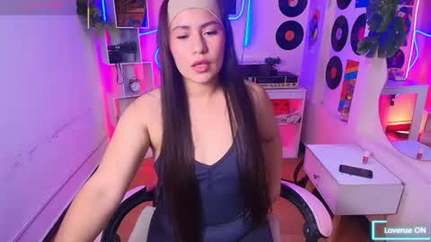 Snapshot of _isabellaaa__ chatting on 07.21.26 sara online show from 07.21.26