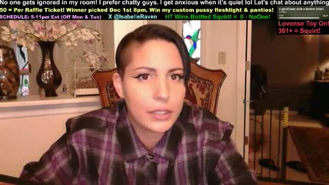 Snapshot of _isabelleraven chatting on 10.29.25 IsabelleRaven online show from 10.29.25