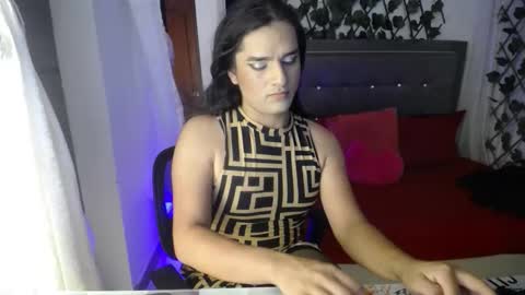 Snapshot of _ivone_golosa chatting on 11.19.25 Ivone online show from 11.19.25