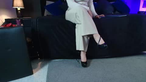 Snapshot of _jade_16 chatting on 02.14.26 Miss Jade online show from 02.14.26