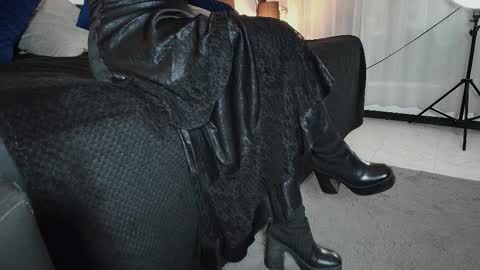 Snapshot of _jade_16 chatting on 02.25.26 Miss Jade online show from 02.25.26