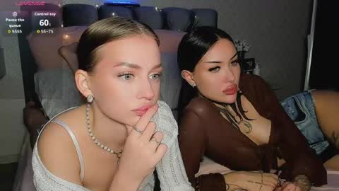 Jess blond and Leila brunette online show from 05.31.26