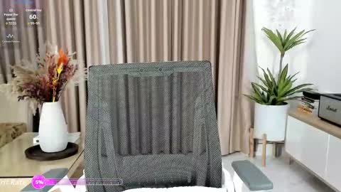 Snapshot of _joliie_ chatting on 11.11.25 _joliie_ online show from 11.11.25