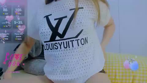 Snapshot of _joly_ chatting on 05.19.26 Joly online show from 05.19.26