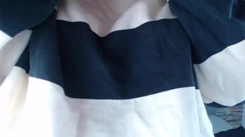 Snapshot of _joy_iva chatting on 10.26.25 joy online show from 10.26.25