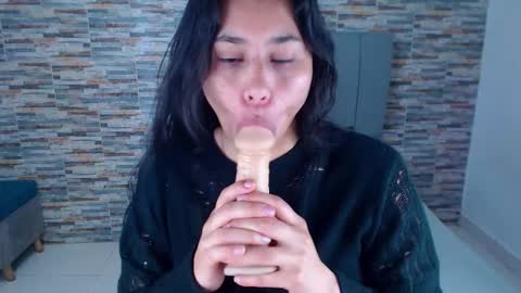 Snapshot of _joy_iva chatting on 11.07.25 joy online show from 11.07.25