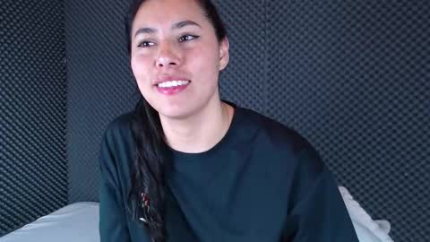 Snapshot of _joy_iva chatting on 12.16.25 joy online show from 12.16.25