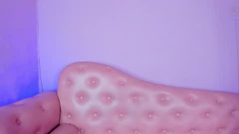 _julisweet_ online show from 11.13.25