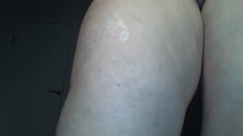 Snapshot of _kapelka_ chatting on 11.11.25 KAPELKA online show from 11.11.25