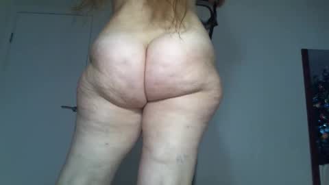 Snapshot of _kapelka_ chatting on 01.10.26 KAPELKA online show from 01.10.26