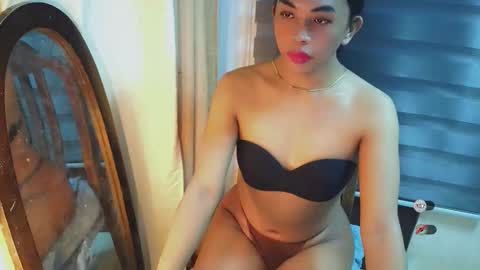 Snapshot of _karie_ chatting on 05.16.26 _karie_ online show from 05.16.26